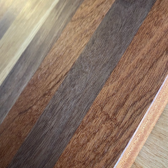 Handcrafted cutting board made with oak, black walnut, and mahogany - Picture 8 of 11
